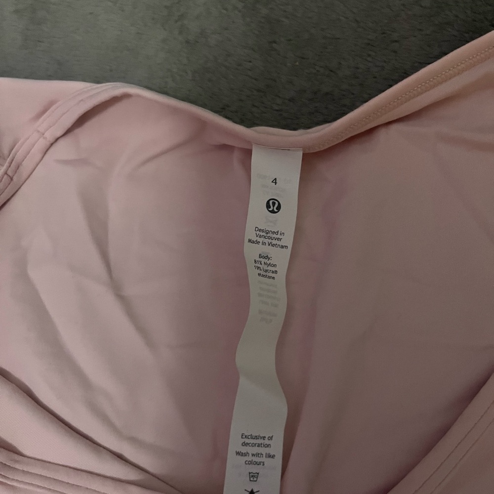 lululemon top